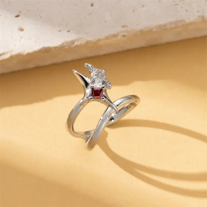 Aerix Vanta Goth Ring mit rotem Kristall